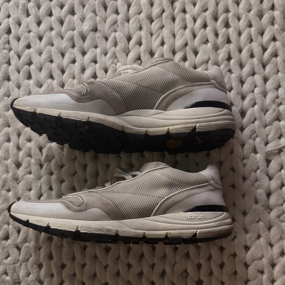 Men's John Elliott edition One runner shoes Sz 9